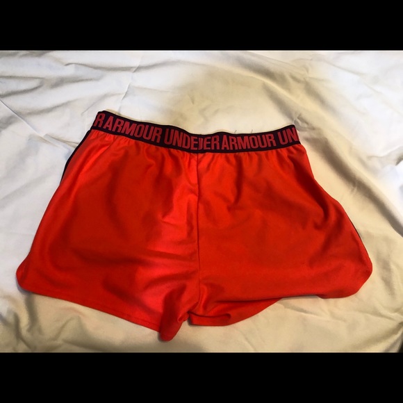Under armour gym shorts - Picture 2 of 4